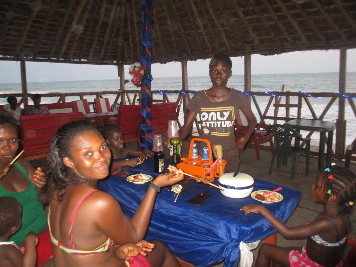 Jah Mighty Love Land Hotel Winneba Exterior foto